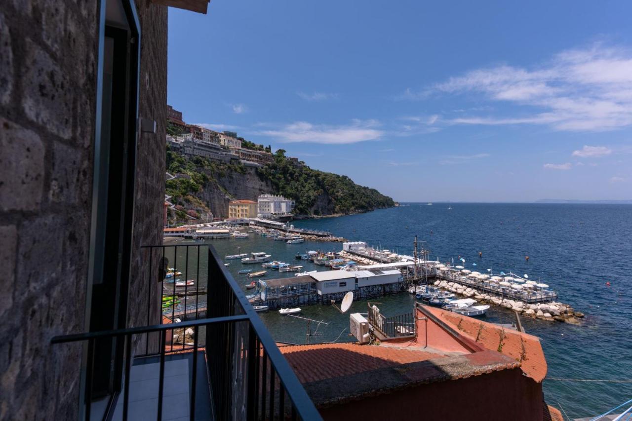 Relais Del Mare Aparthotel Sorrento Bagian luar foto